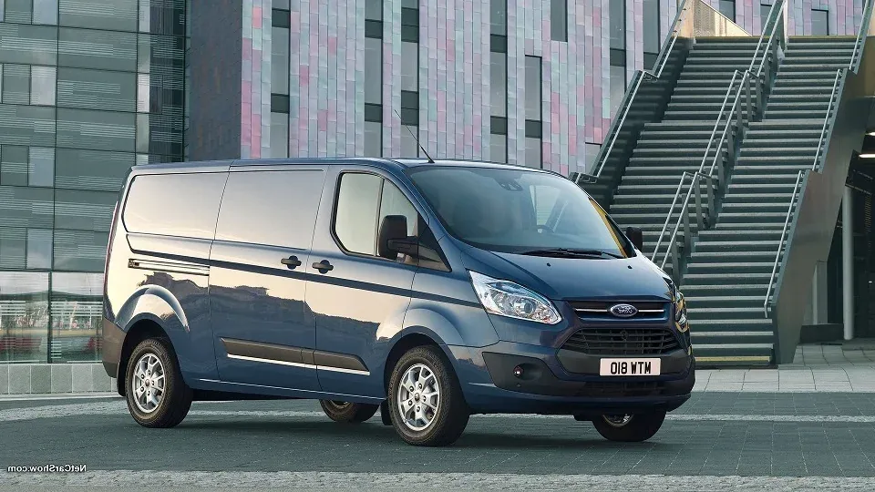 Ford Transit de alquiler en Valencia para mudanzas y transporte de mercancías