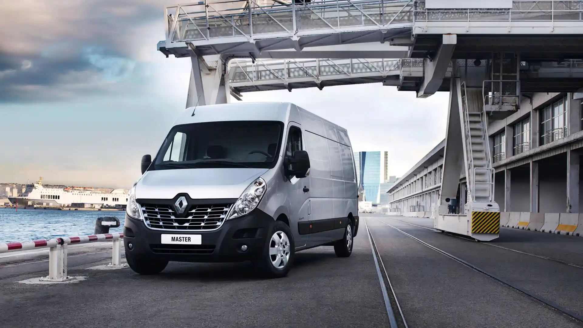 Furgoneta Renault de carga disponible para alquiler en Valencia
